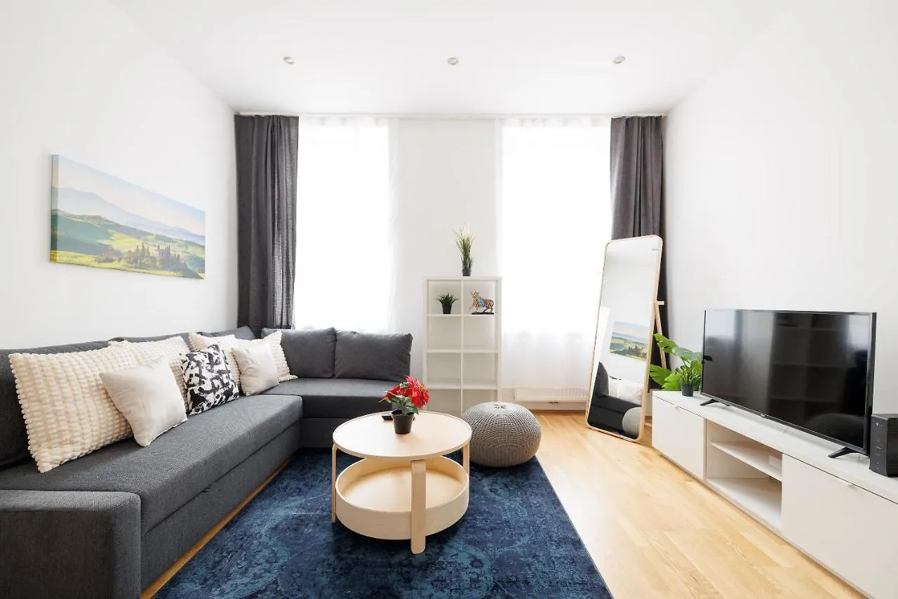Charming Apartment Near Center Vienna